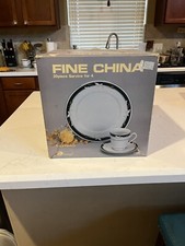 20 PC Fine China Set