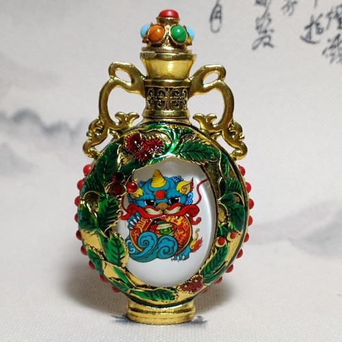 Antique Chinese snuff bottle collection with inlaid painted glow - Picture 3 of 8