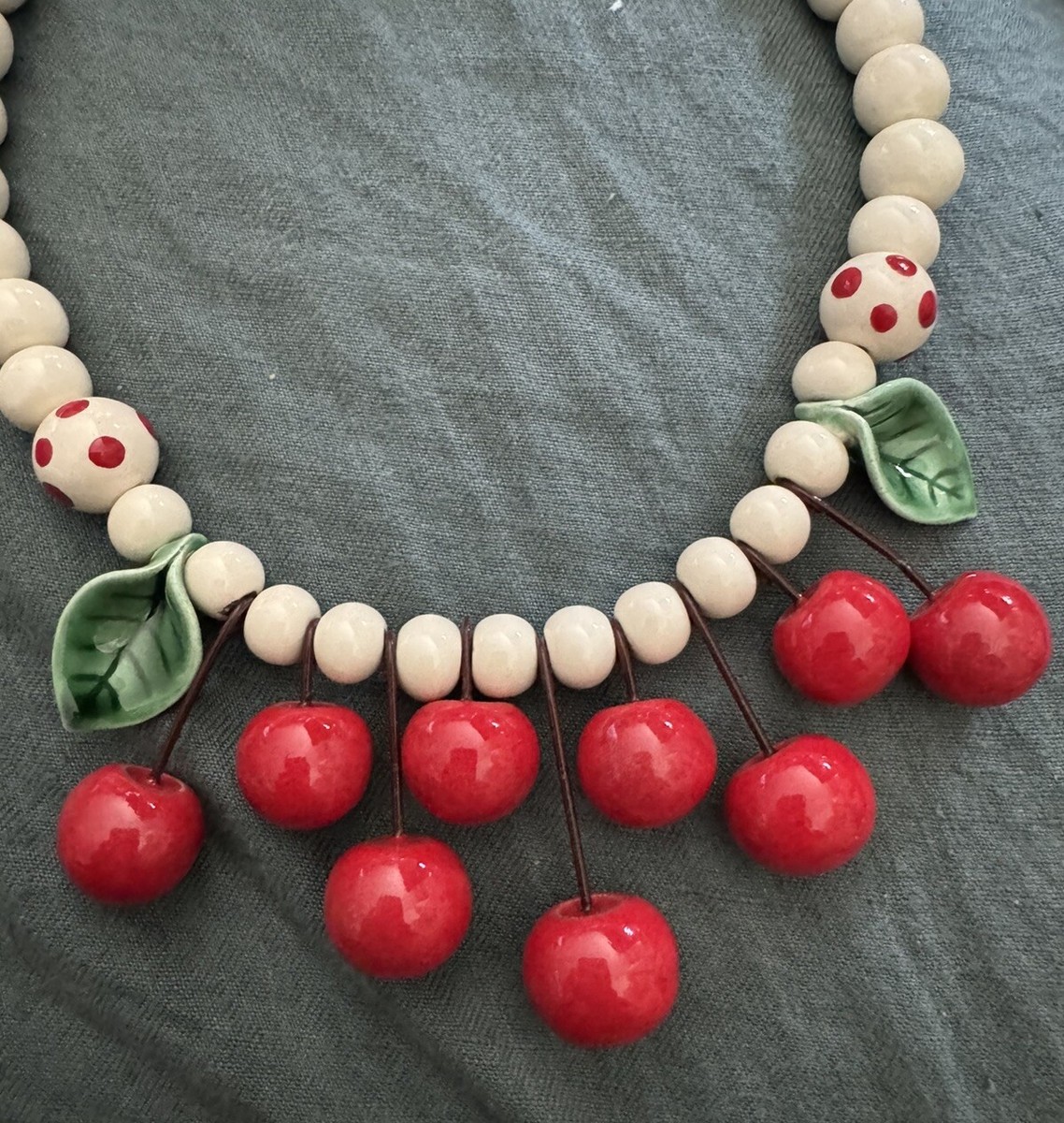 VINTAGE SIGNED FLYING COLORS CERAMIC CHERRY NECKLACE WHITE BEAD