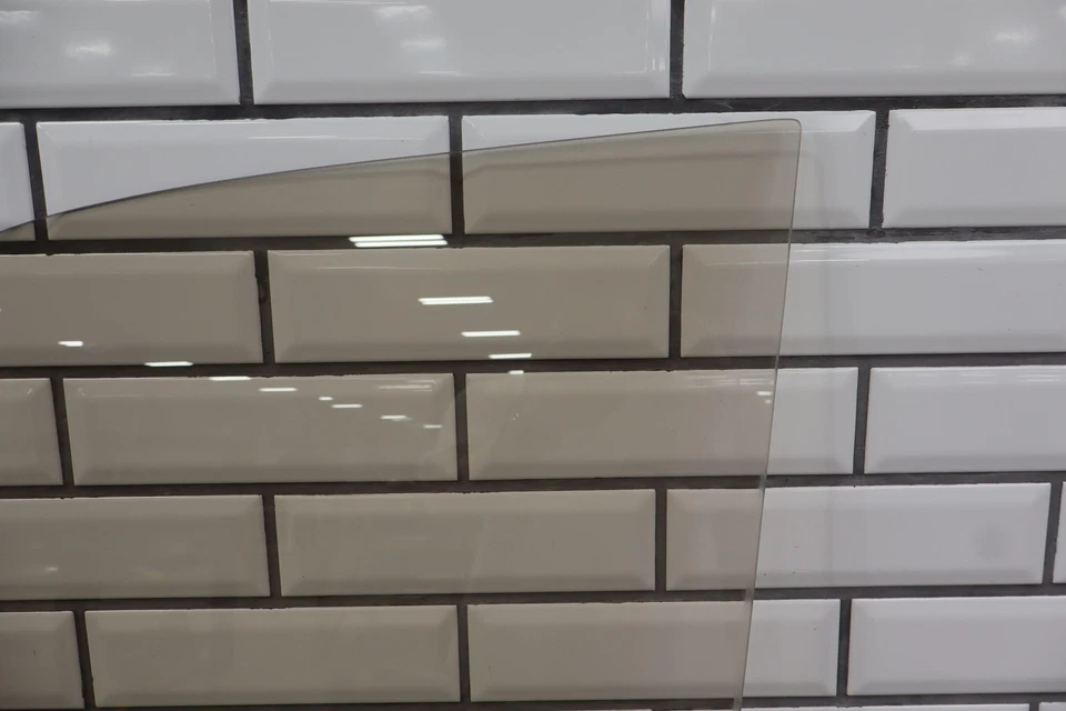 Lexus LX450 1996-1997 puerta delantera izquierda izquierda ventana vidrio (solo vidrio) Foto 2 de 4