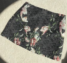 Embroidered Floral Skirt Medium