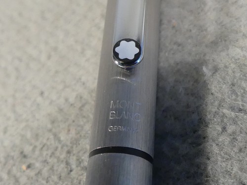 Montblanc Slimline 2 Farben Dreh Kugelschreiber Metall gebürstet (RX17) - Picture 3 of 6
