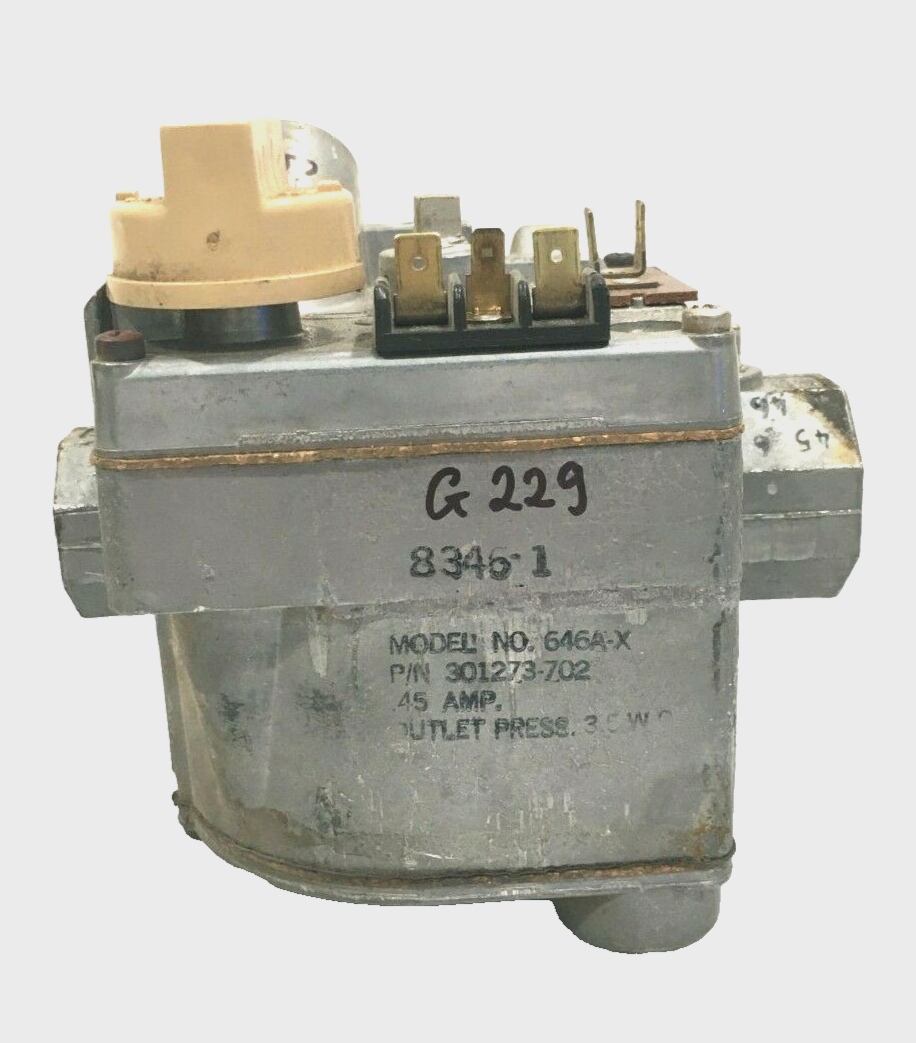 Carrier Bryant Payne Gas Valve 301273-702 Robertshaw 646A-X used