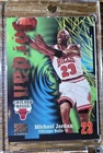 Rare 1996-97 SkyBox Z-Force Michael Jordan Chicago Bulls Gold Foil Iconic Card