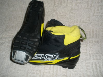 Fisher XJ Sprint  junior size 37 / US 5.0 XC boots NNN type bindings