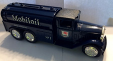 1993 Ertl Limited Edition 1930 Mobil Oil Diamond T Tanker Truck  1/34 Scale