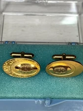 DuPont Company Gold Cufflinks Employee Service Award Vintage Never Worn +Case