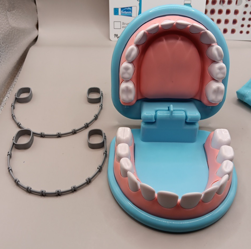 Melissa & Doug Super Smile Dentist Kit w/Pretend Play Set of Teeth Dental - Picture 12 of 20