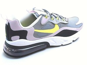 girls react trainers