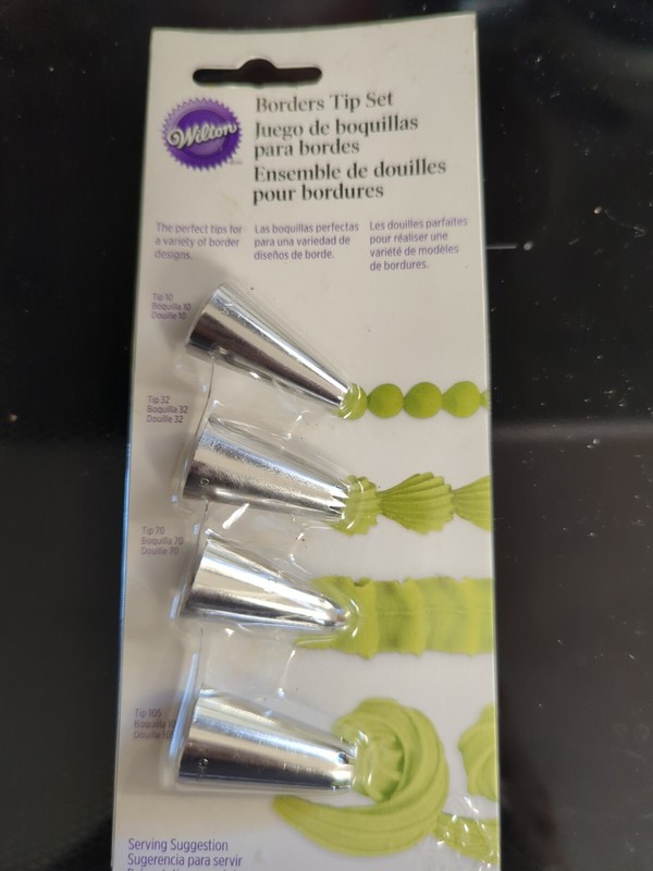 Wilton Borders Decorating Piping Tip Set, 4 piece set