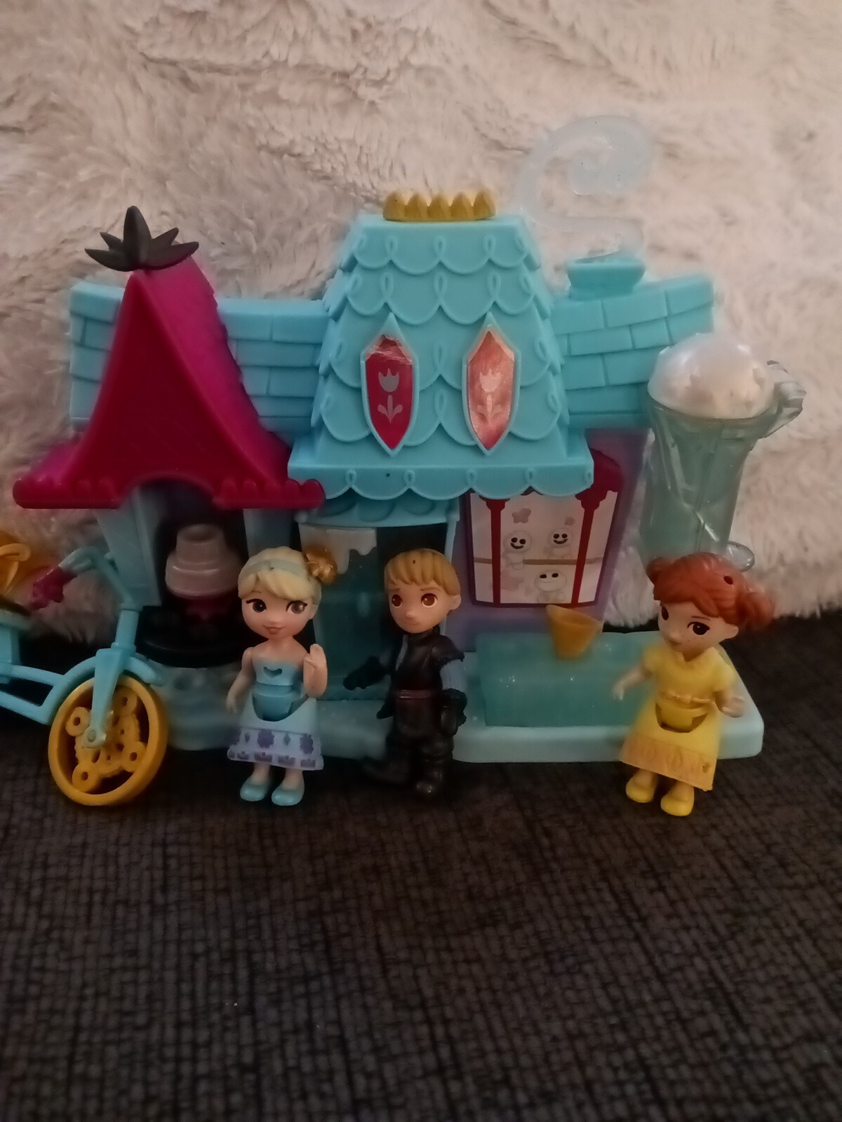 Disney Frozen Ice Cream Shop With Figures, Bike And Some Original Accessories 