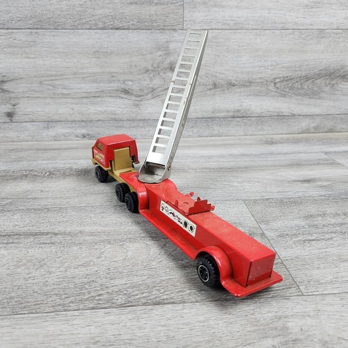 Tonka Fire Engine 7 Semi Articulated Ladder Truck 11" Pressed Steel Scale Model - Picture 6 of 12
