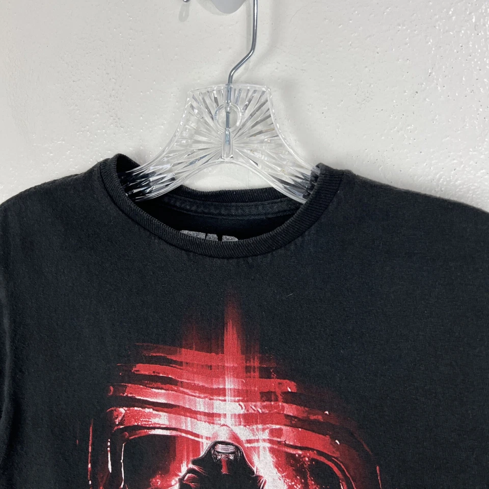 星球大战衬衫青少年小号黑色短袖 Kylo Ren 红色光剑图案 — 第 4/4 张图片