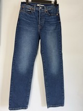 Levis Wedgie Jeans Womens 27 Blue Denim Straight High Rise Button Fly Med Wash