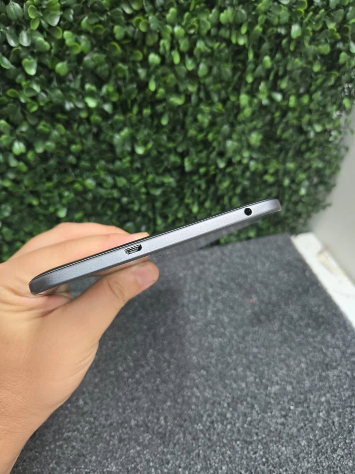 Samsung Galaxy Tab E SM-T378V – 32GB – Black – Tablet – - Image 3 of 4