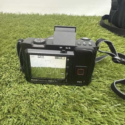 Kodak Z8612 IS コンパクトデジタルカメラ光学12倍36-432mm Amazon.com : Kodak Easyshare Z8612IS 8.1 MP Digital Camera with