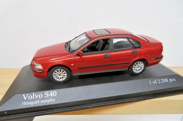 Minichamps - Volvo S 40 Höstguld metallic - 1:43 mit OVP - Bild 2 von 4
