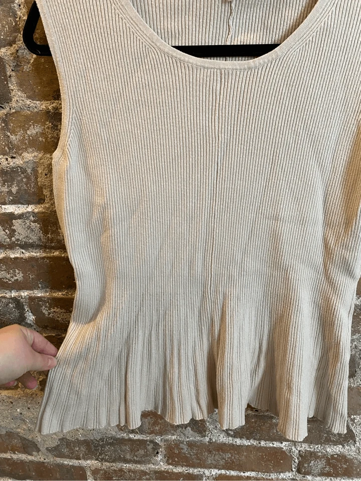 Blusa elástica plisada sin mangas blanca/beige Vila Milano para mujer talla XL Foto 4 de 4