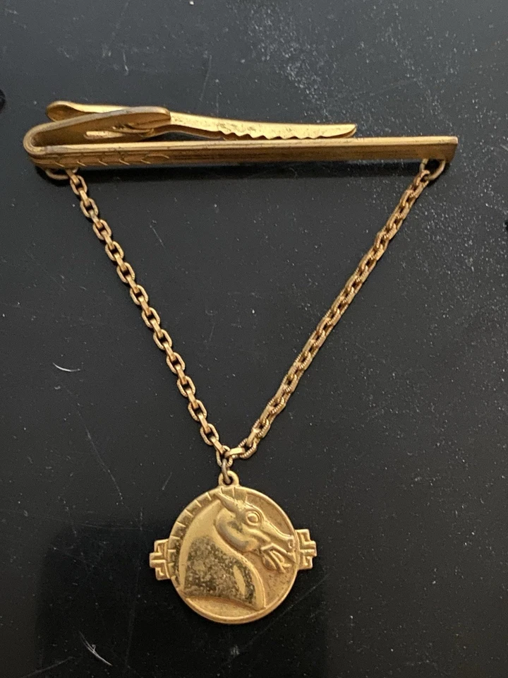 Vintage Tie Bars & Collar Clips Lot - Gold & Silver Tone Sweater Guards - Image 4 of 4