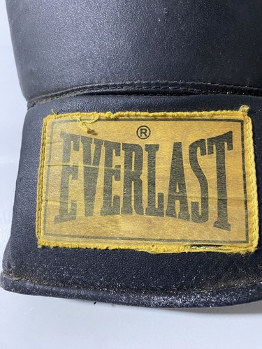 Guantes de Boxeo Everlast 2004 Negros Con Estuche Original - Imagen 4 de 8