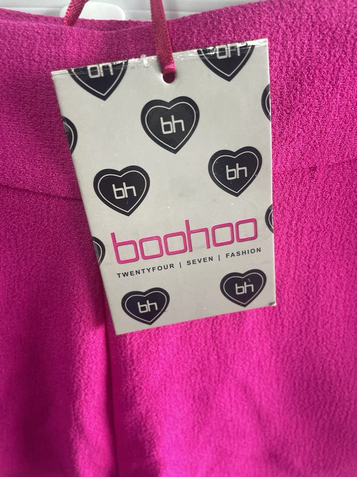 Booho Casual Or Glam Dress Shorts New With Tags Size 8 Small Microfibre Pink. - Image 2 of 4