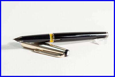 MONTBLANC 72 Meisterstück Füller mit 18C 750 gold M Feder - 1960er