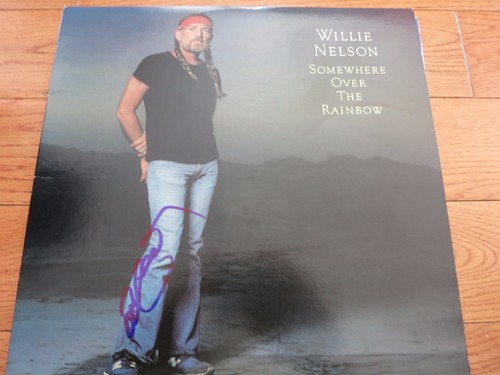 Willie Nelson signed vinyl record lp JSA coa + Proof! autograph Country album - Picture 1 of 6