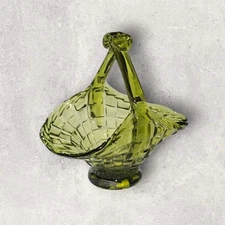 VINTAGE 7" Green Glass Basket Weave Candy Nut Dish Applied Handle Rope Base
