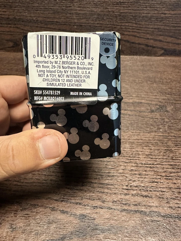 Correa de reloj analógica Disney Mickey Mouse manos moldeadas nueva con caja MCXAA16003 Foto 4 de 4