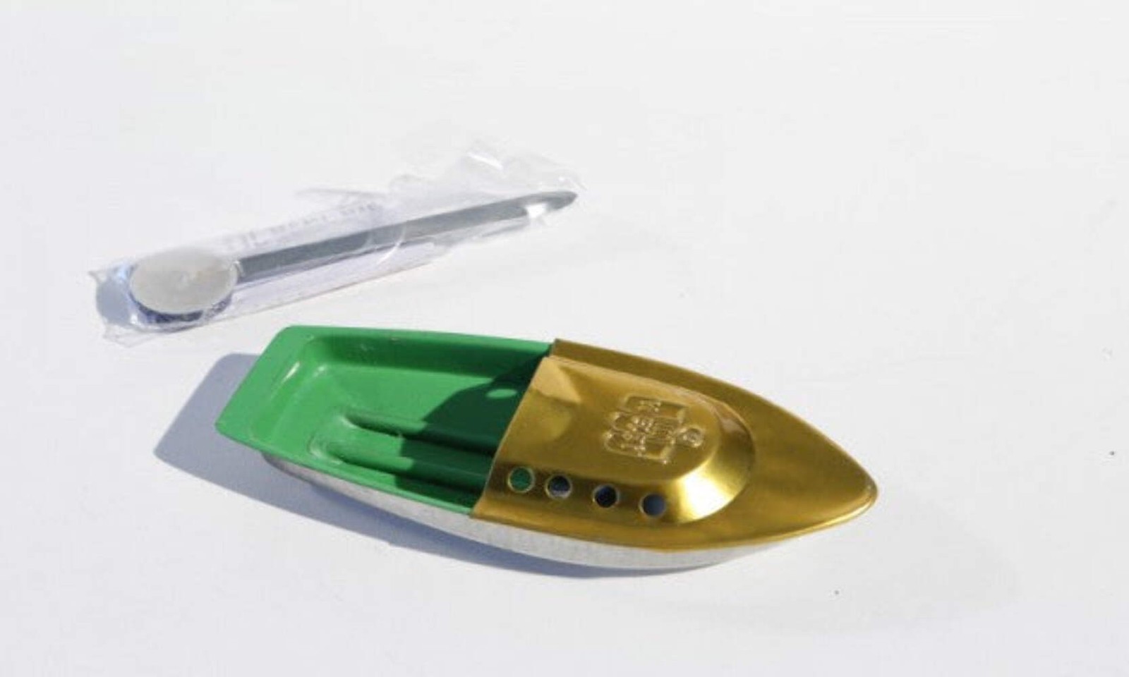 Classic Pop-Pop Boat (Assorted Colours)