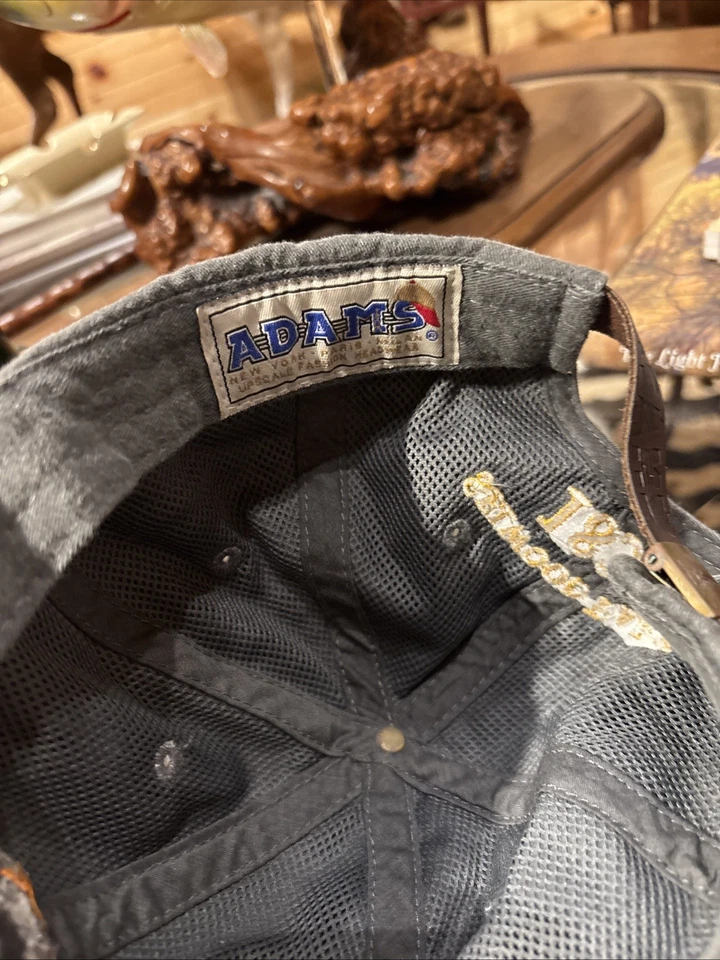 Gorra ajustable Adams Selwood Farm 1834 perro caza bordado papá Foto 2 de 3