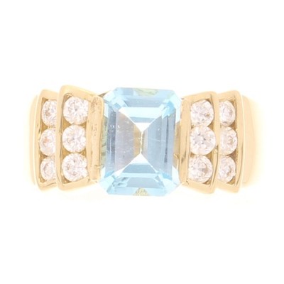 Ring 18 kt Gelbgold 1,47 kt Topas Solitär & 0,50 kt Diamant Akzente (Größe Q)
