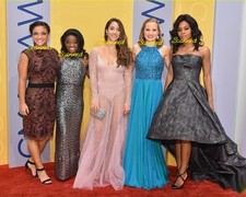 Laurie Hernandez SIMONE BILES  Aly Raisman + more picture# 3985