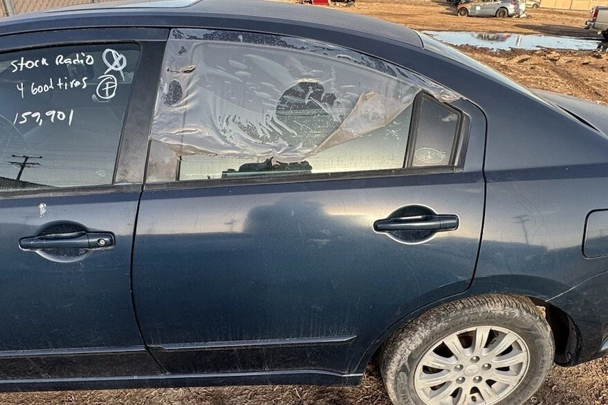 Carcasa de puerta trasera izquierda del conductor Mitsubishi GALANT azul 2004 2005 2006 OEM Foto 2 de 2