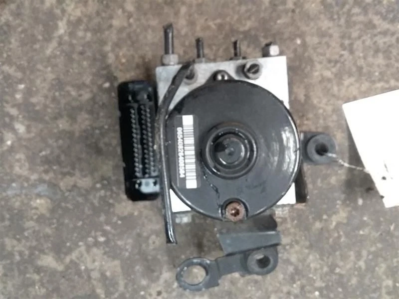 2006-2010 Volkswagen Beetle ABS Anti Lock Brake Actuator Pump OEM - Image 4 of 4