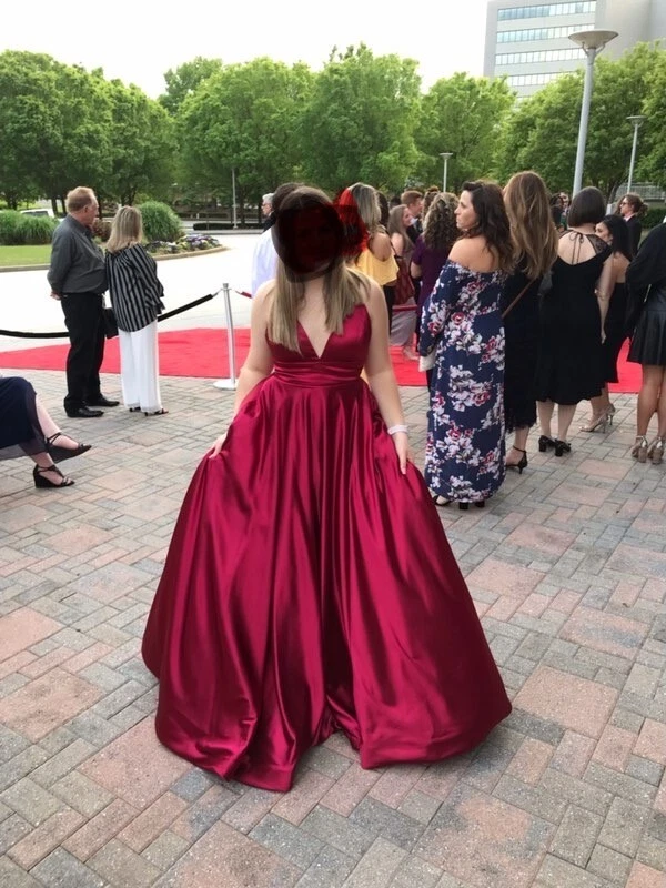 Vestido Sherri Hill talla 12 rojo Foto 2 de 2