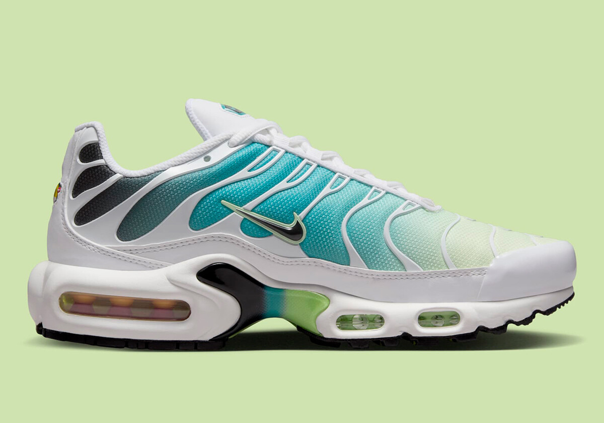Womens Nike Air Max Plus TN Tuned Dusty Cactus Blue Barely
