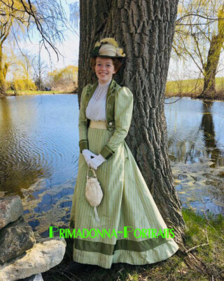 AMYBETH MCNULTY 8X10 Lab Photo Actress "ANNE WITH AN E" Green Gown Show Still | eBay AMYBETH MCNULTY 8X10 Lab Photo Actress "ANNE WITH AN E" Green Gown Show Still | eBay