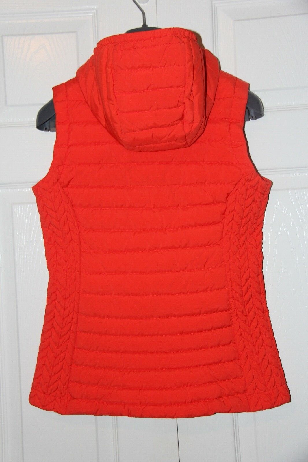 KJUS Women's Macuna Insulation Hooded Vest - Size 36 Small US 6 - Fiery Red NEW