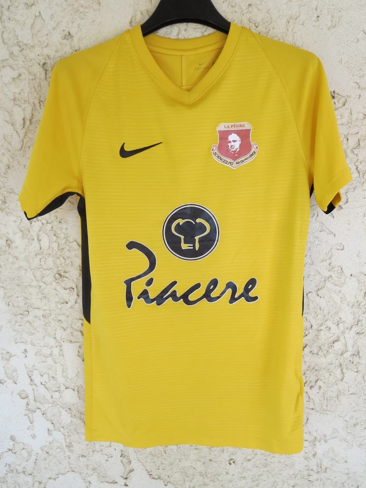 Maillot football La Pègre SCIENCES PO AIX EN PROVENCE porté n°19 NIKE jaune S - Photo 1/4