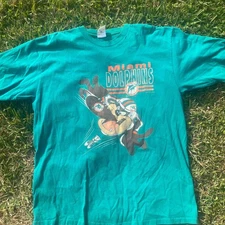 Vintage 90s Tasmanian devil Miami Dolphins Sports Apex One T-Shirt