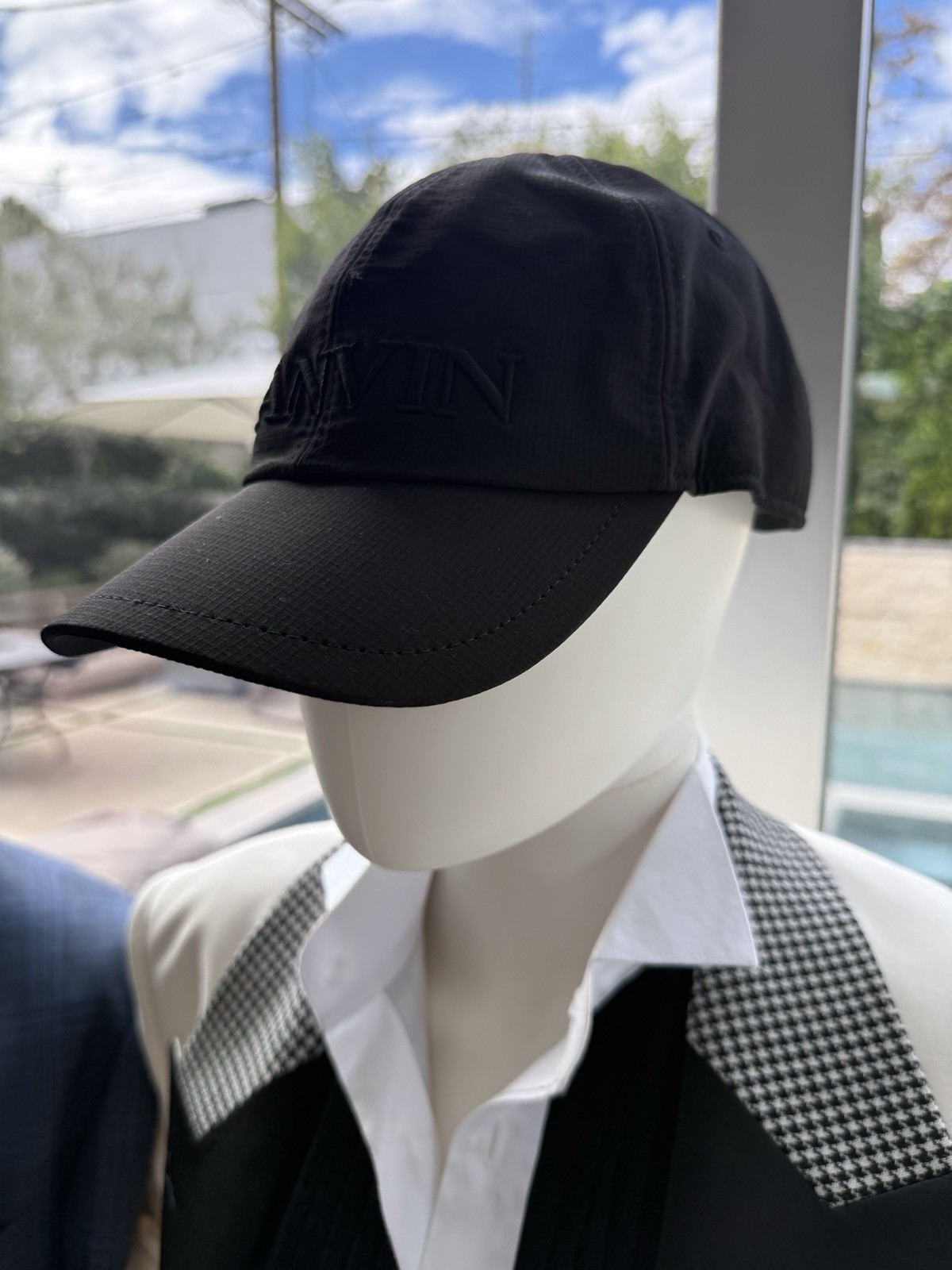 LANVIN Black Embroidered Logo Baseball Cap – Adjustable Strapback