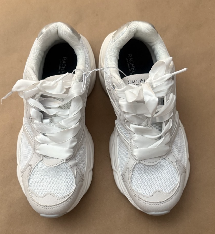 RACHEL ZOE 靴 Rachel Zoe Launched Shoes & Bags, And They Are Surprisingly