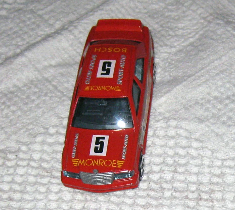 BURAGO modellino auto Mercedes-Benz 190 E - Immagine 4 di 4