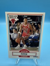 1990-91 Fleer - Scottie Pippen #30 Black Line Under Biographical Information