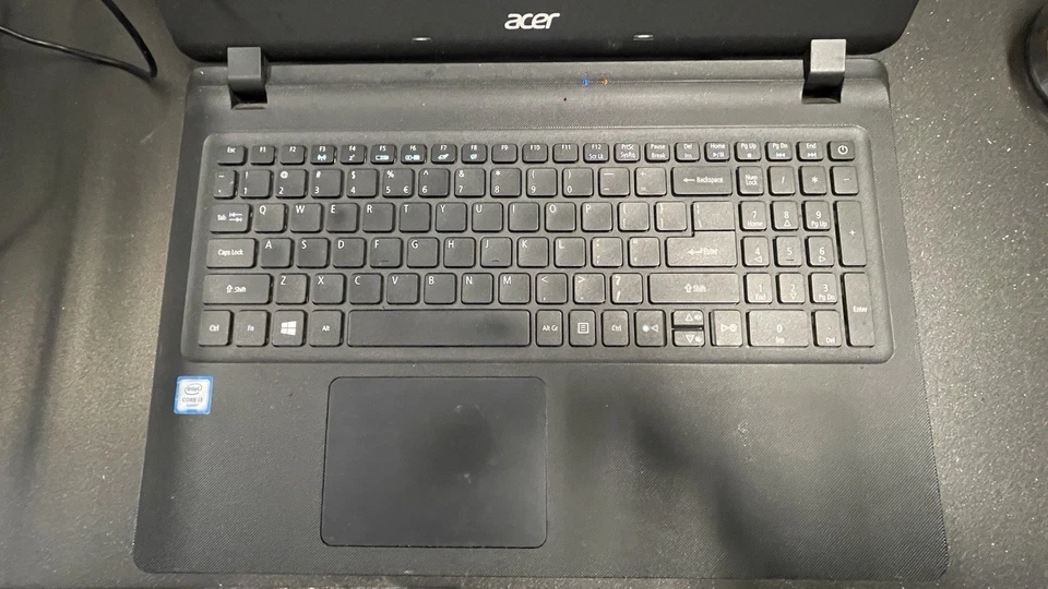 Portátil Acer N16C1 15,6” i3 CPU para piezas mejores ofertas consideradas Foto 3 de 4