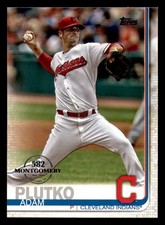 2019 Topps 582 Montgomery Club Parallel 251-500 ** Set Break ** Pick Your Card *