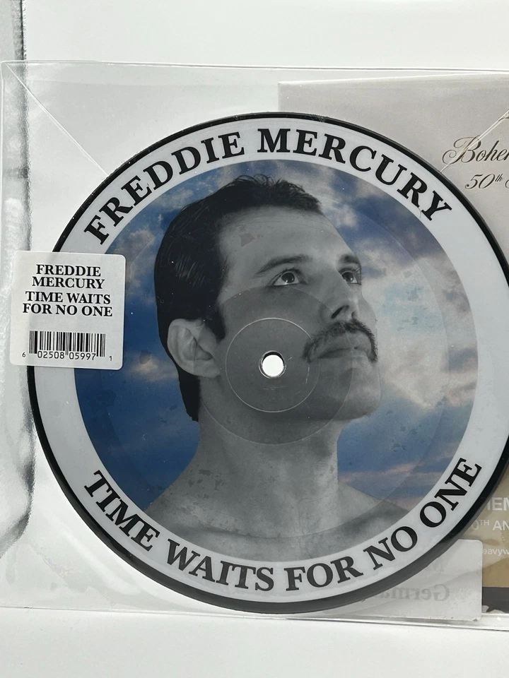 Queen Bohemian Rhapsody 50th Anniversary 7” Blue Vinyl + Time Picture Disc New - Image 2 of 4