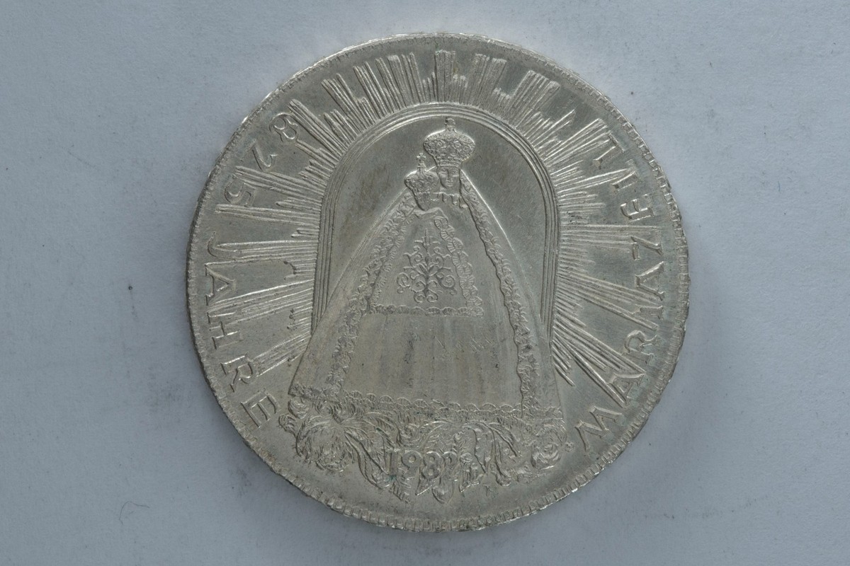 1983 Austria 500 Schilling silver coin Mariazell Madonna commemorative
