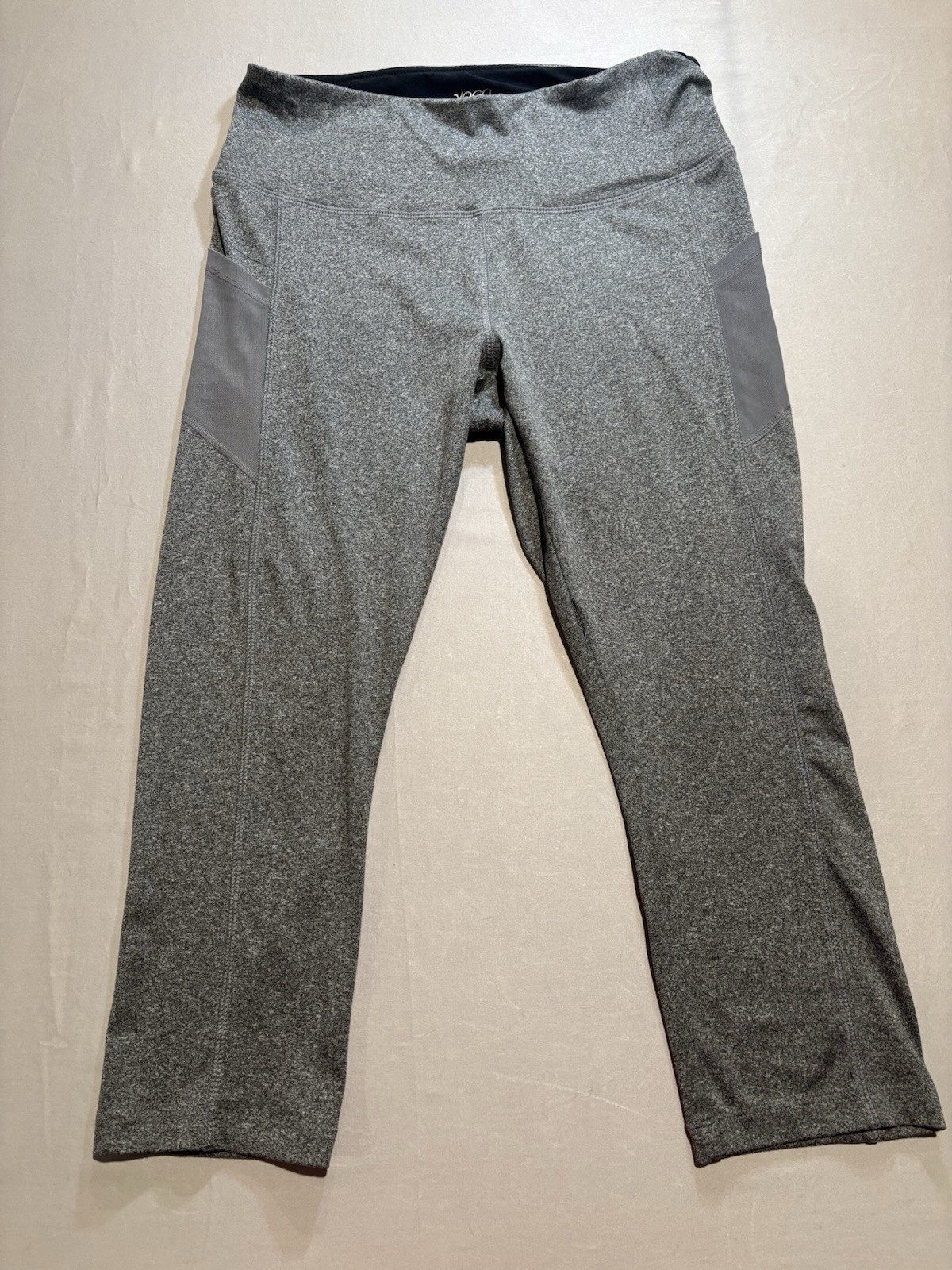 Vogo Athletica Women's L Grey Heathered Capri Leggings Mesh Side Pockets Yoga
